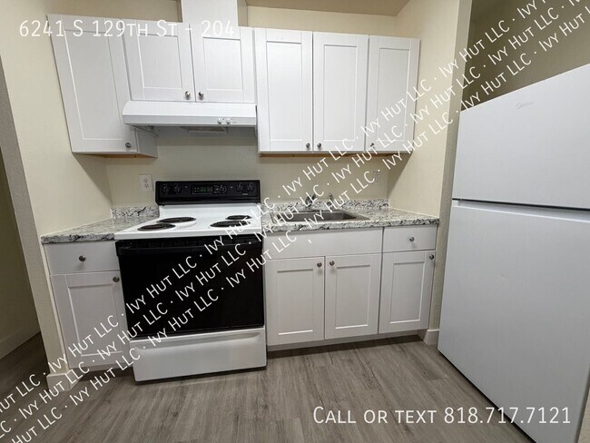 Building Photo - 6241 S 129th St