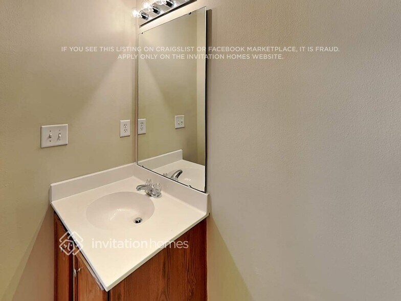 Building Photo - 8829 Chalkstone Rd