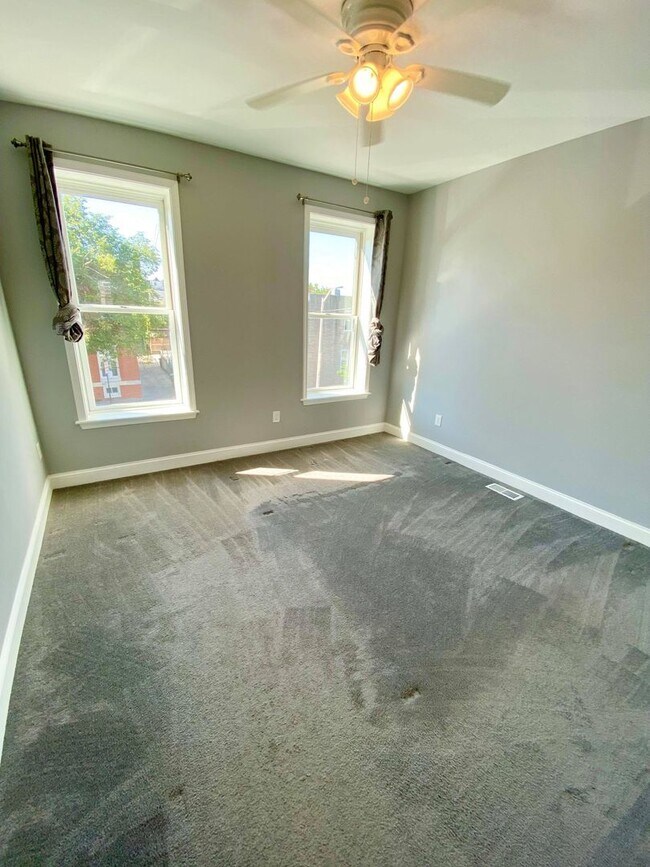Building Photo - Stunning 2bed/3.5ba Highlandtown Home - Re...
