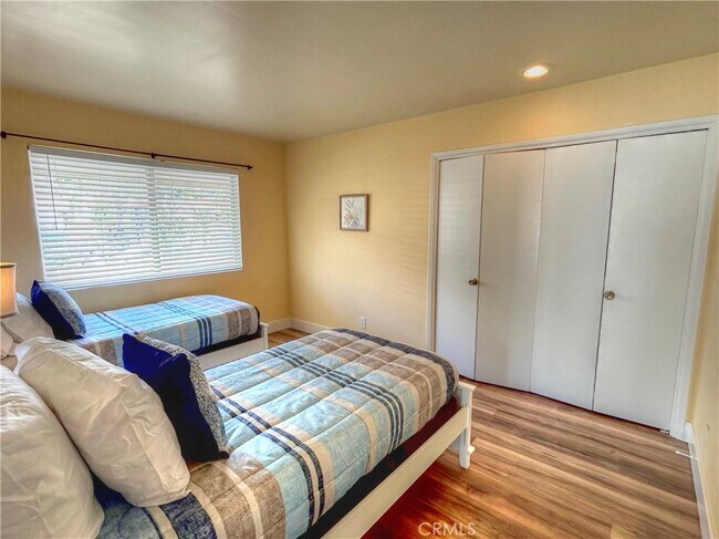 Building Photo - 308 Avenida Granada