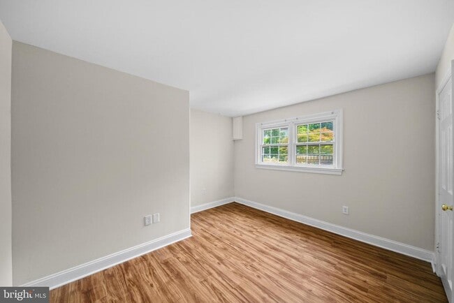 Building Photo - 1310 Forestwood Dr