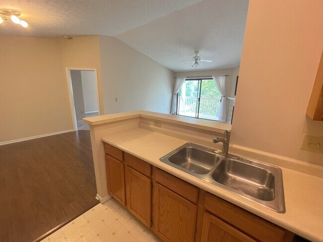 Building Photo - 2317 Vicente Ct