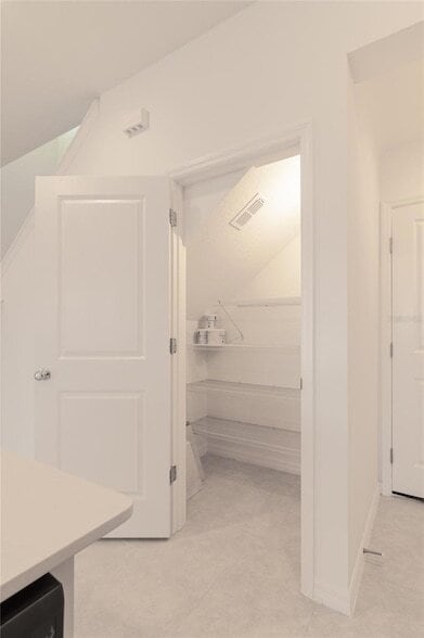 Building Photo - 10844 Fowlers Blf Ct