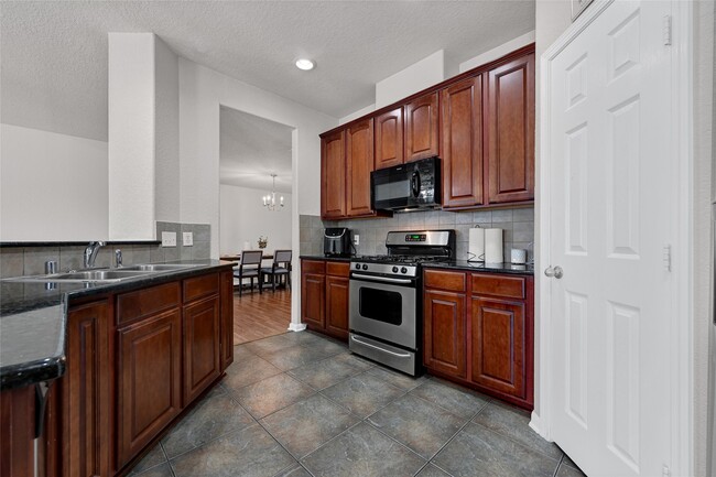 Building Photo - 3114 Rendezvous Ct