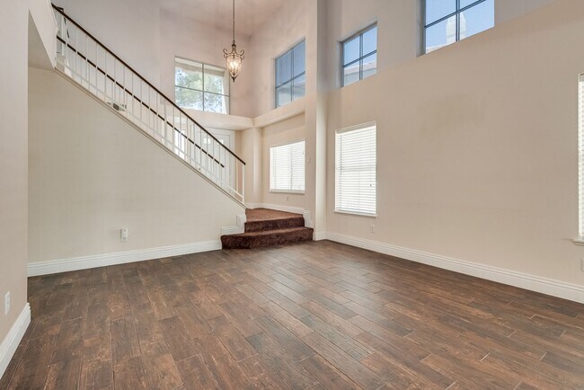 Building Photo - Desert Shores Gem with Main-Level Primary Suite & Private Wraparound Patio
