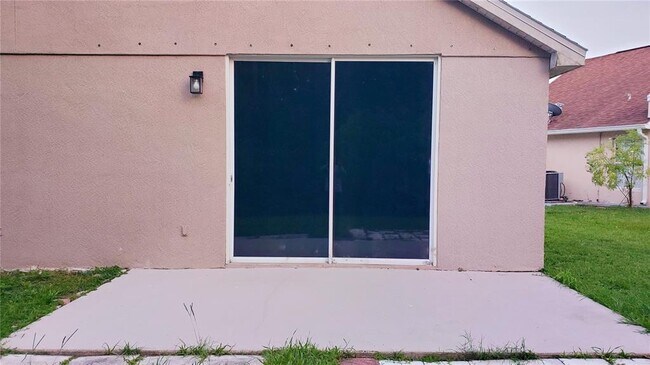 Building Photo - 2308 Lily Pad Ln
