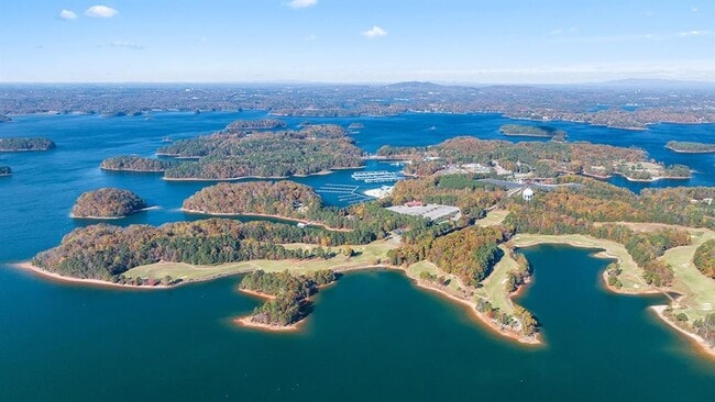 Building Photo - 6741 Leigh St