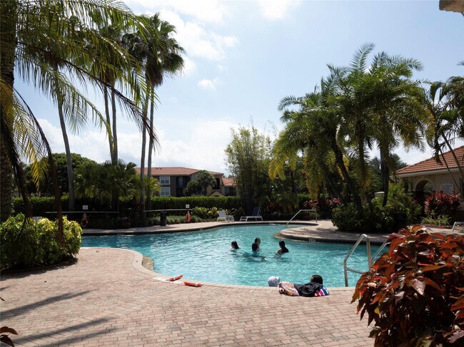 Building Photo - 15085 Michelangelo Blvd