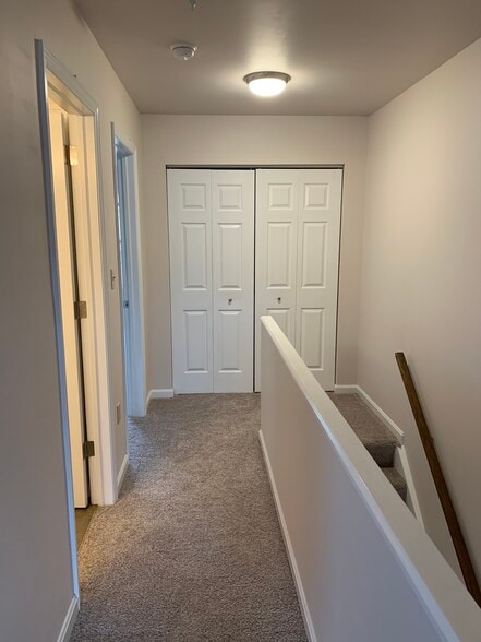 Building Photo - 158 Melrose Ln