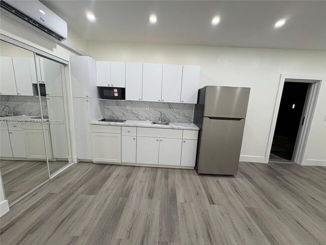 Building Photo - 19541 NW 57th Ct