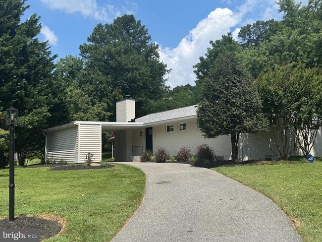 Primary Photo - 1306 Pine Ridge Ln