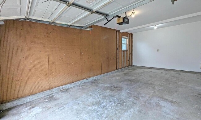 Building Photo - 332 Spencer Pl