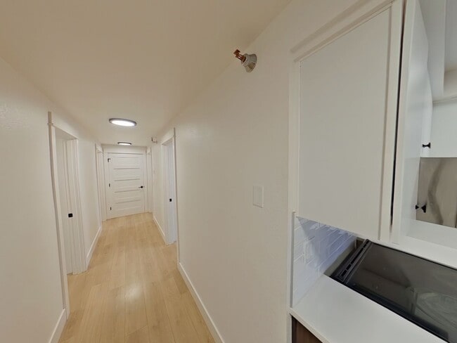 Building Photo - 685-695 East 16th Alley