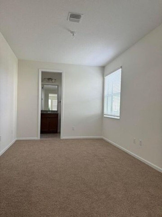 Building Photo - 16452 Millenium Ct