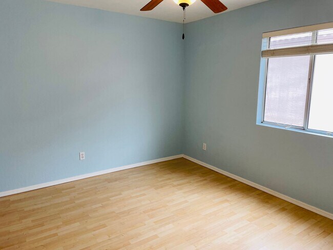 Building Photo - Prime Tempe Location!