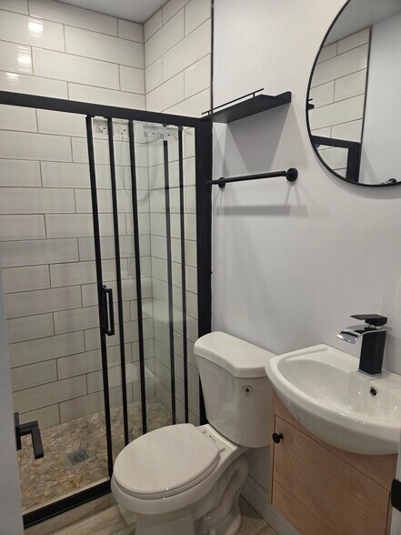 Building Photo - 3408 Goodman St