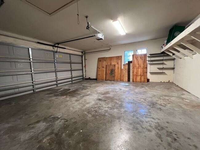 Building Photo - 5318 Crossridge Dr
