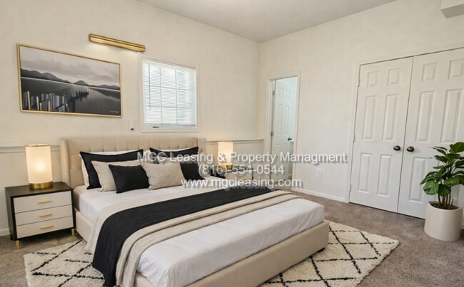 Building Photo - 3 bedroom Duplex with unique floor plan for rent in the Northland