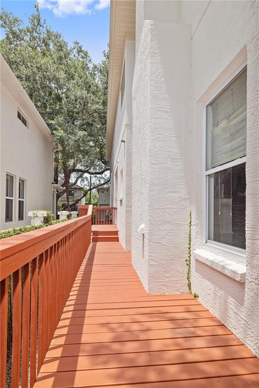 Building Photo - 2709 W Bay Ave