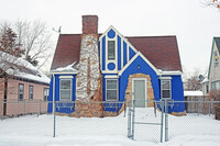 Building Photo - 1407 N Washburn Ave