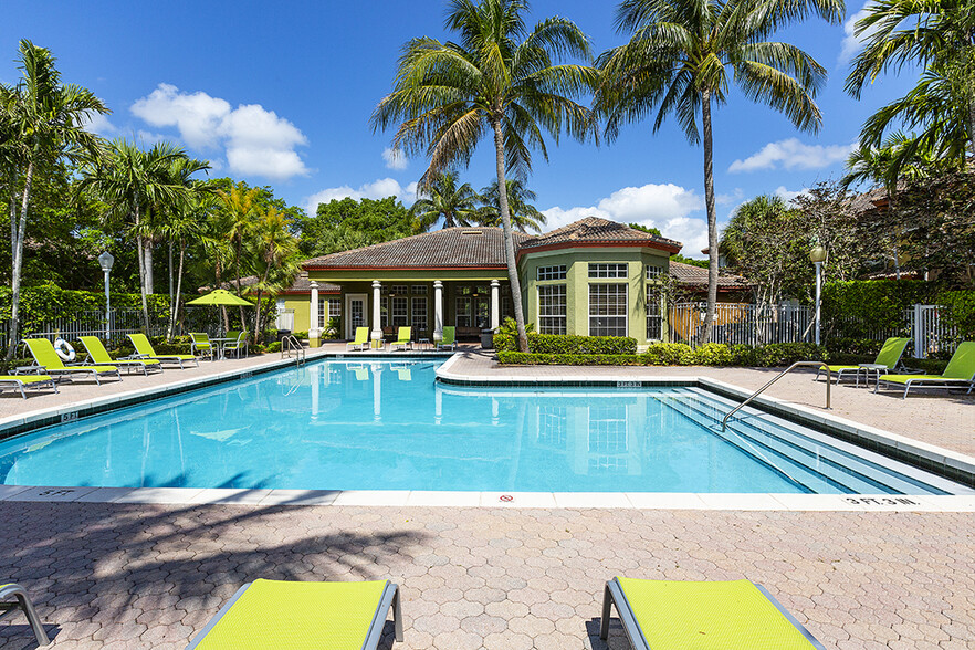 Delray Bay - 3220-3380 Delray Bay Dr Delray Beach FL 33483 | Apartment ...