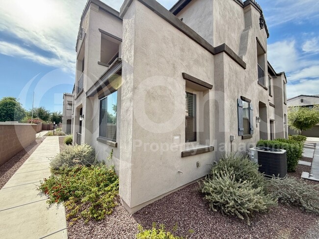 Building Photo - 3900 E Baseline Rd