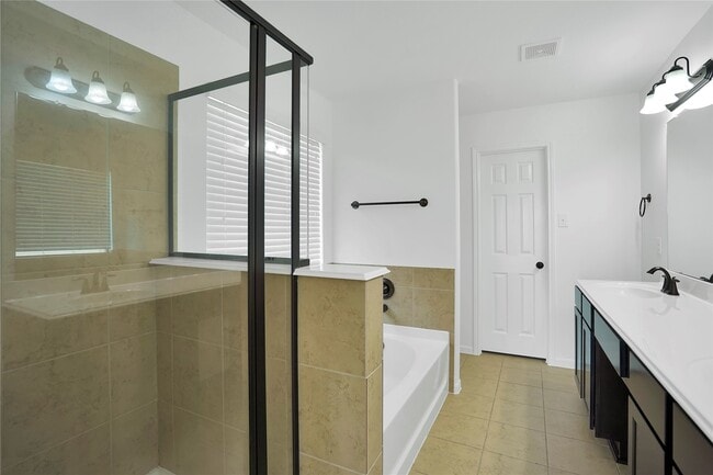 Building Photo - 9214 St Laurent Ln