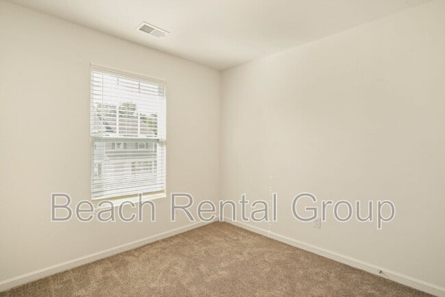 Building Photo - 300 Cherwell ct