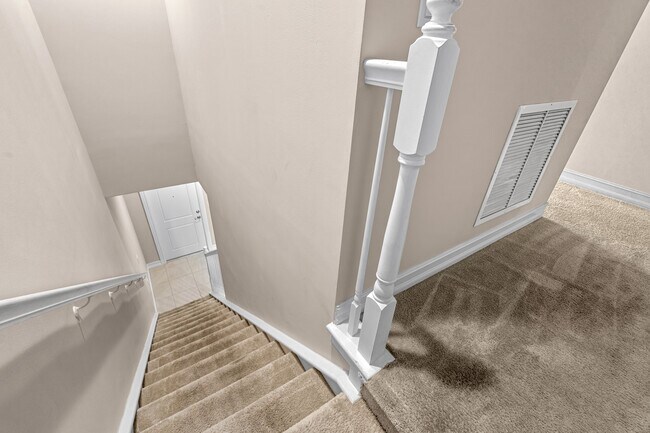 Building Photo - 10103 Akenside Dr