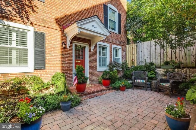 Building Photo - 4224 32nd St S