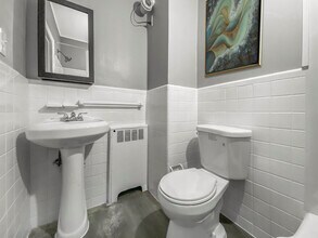 Building Photo - 4901 Oxford Ave