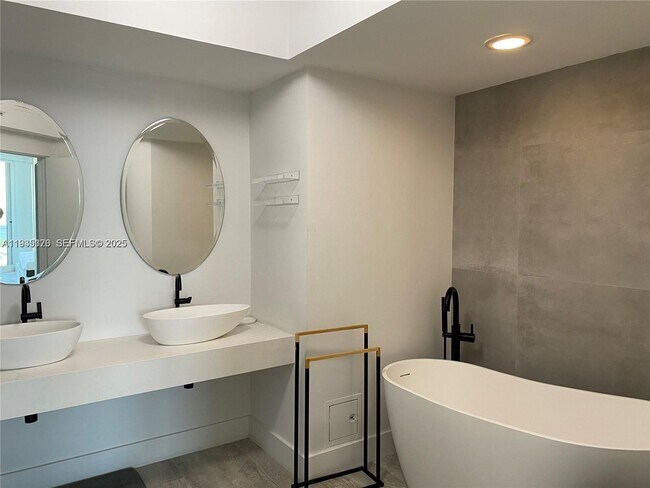 Building Photo - 4779 Collins Ave