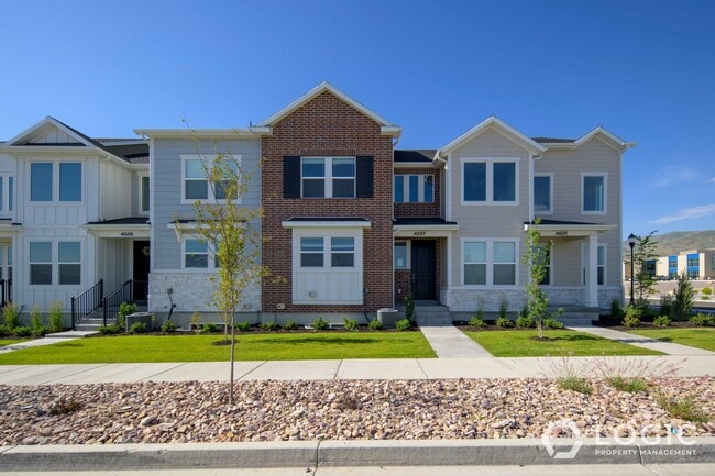 Primary Photo - Beautiful New Townhome!