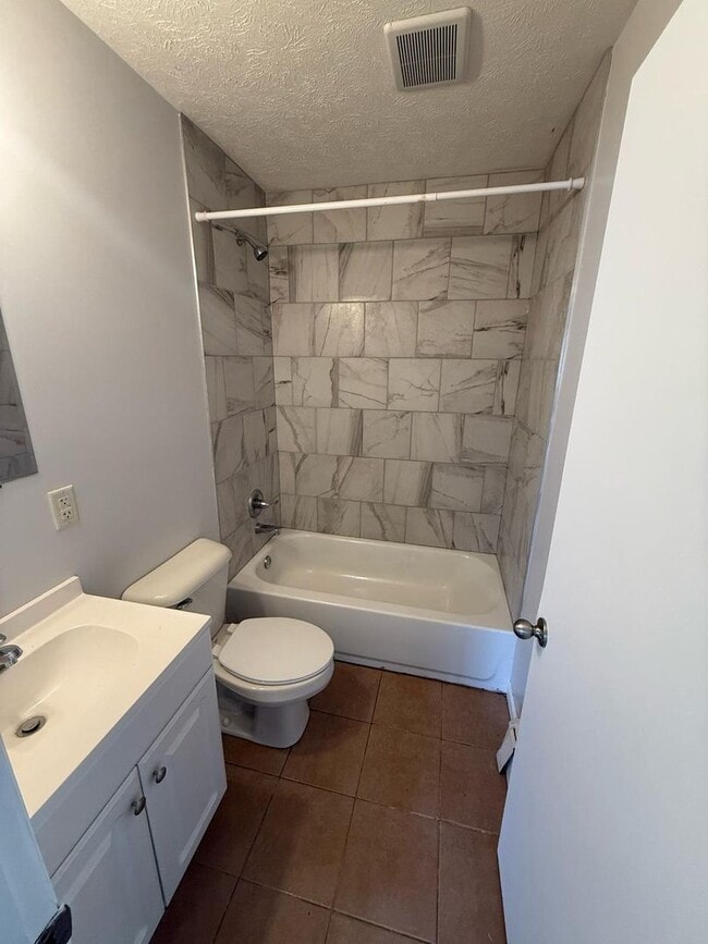 Building Photo - 321Riley