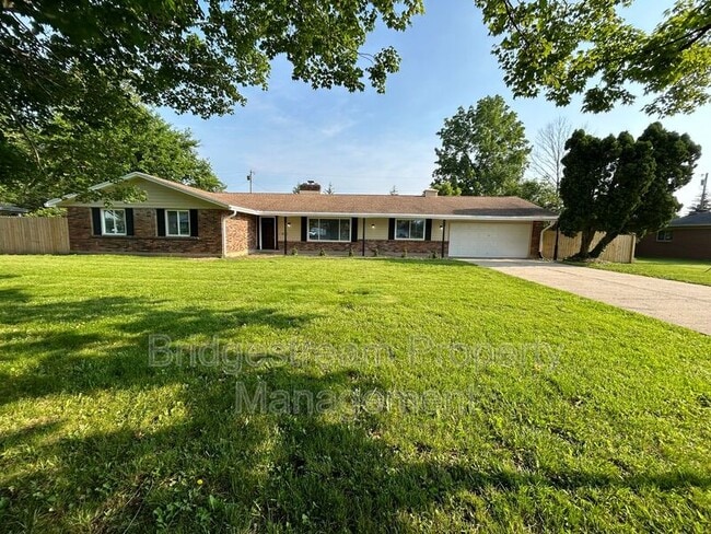 Primary Photo - 3920 Barrymore Ln