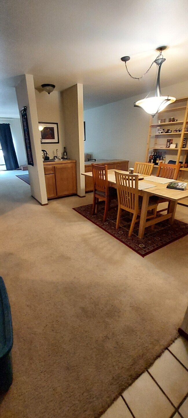 Building Photo - 1644 San Miguel Dr
