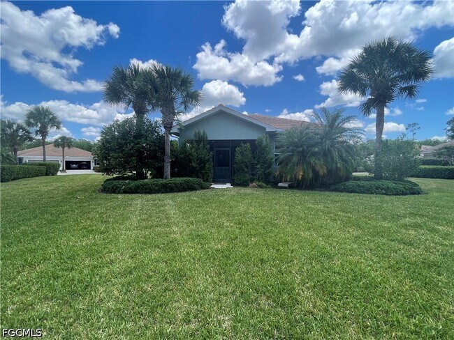 Building Photo - 10640 Camarelle Cir