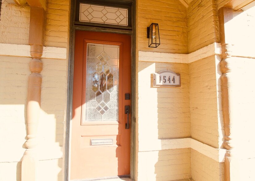Building Photo - 1544 N Downing St