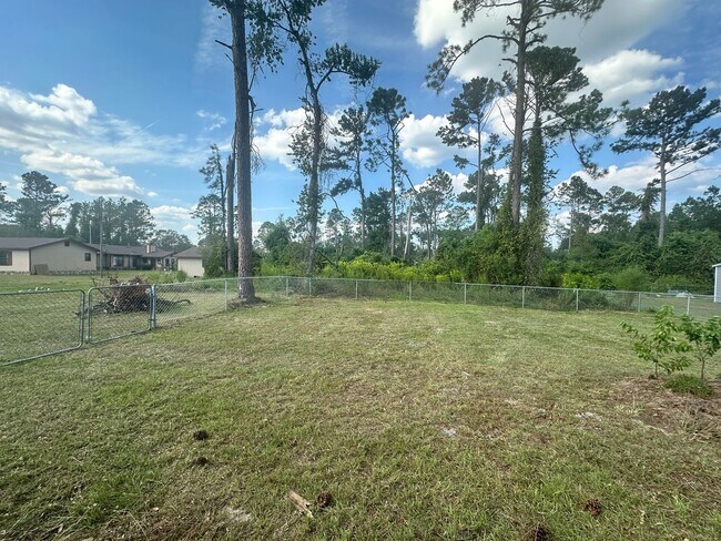 Building Photo - 3 Bedroom/2 Bath home in Valdosta