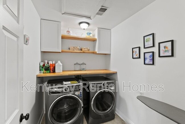 Building Photo - 4309 Saron Dr