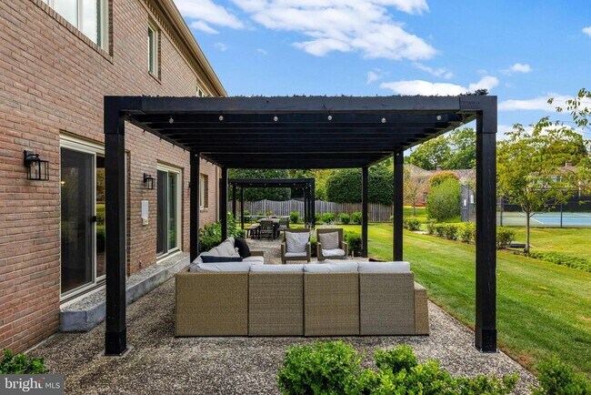 Building Photo - 6305 Dunaway Ct