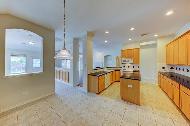 Building Photo - 3203 Amerson Dr
