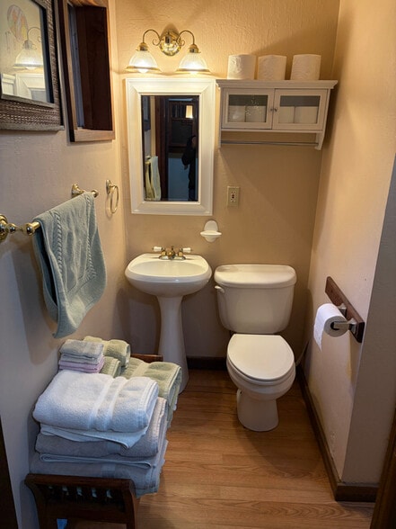 Building Photo - 19471 Madrone Ct