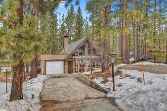 Building Photo - Centrally Located in Big Bear Lake