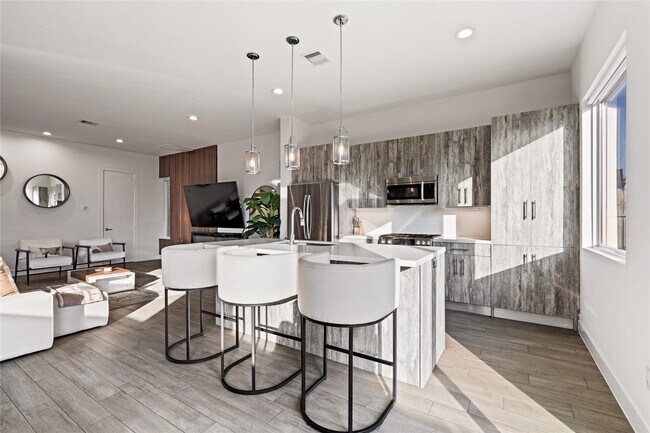 Building Photo - 6819 Rocinante Ln