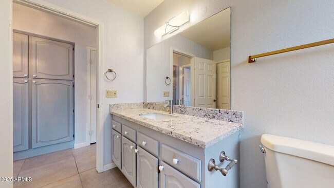 Building Photo - 9814 W Menadota Dr