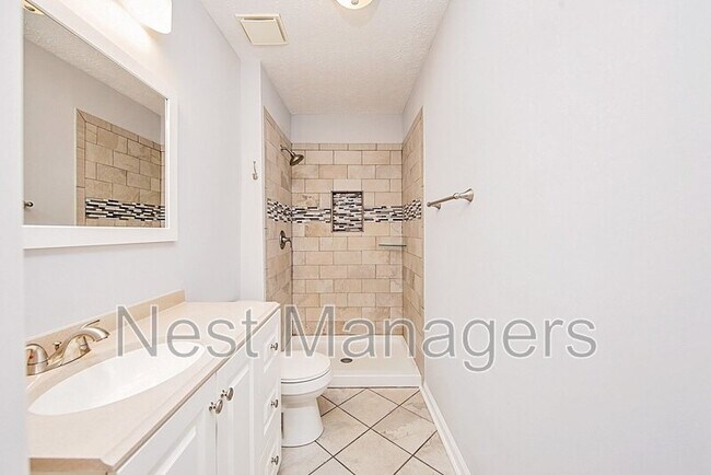 Building Photo - 7059 Darnell St