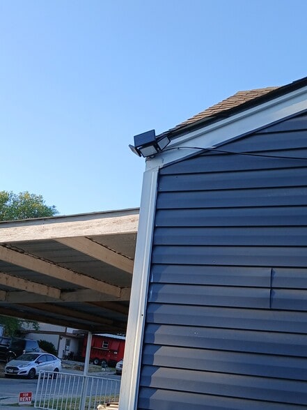 Security lighting - 4122 Alaskian Sunrise