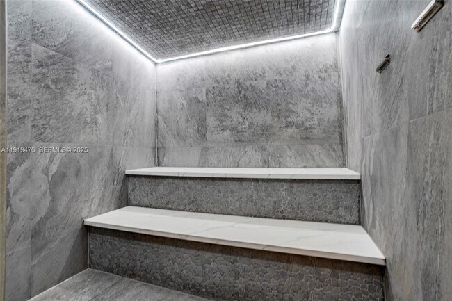 Building Photo - 3029 NE 188th St