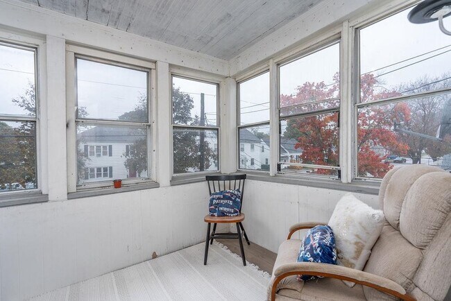 Building Photo - 9 Furbush St